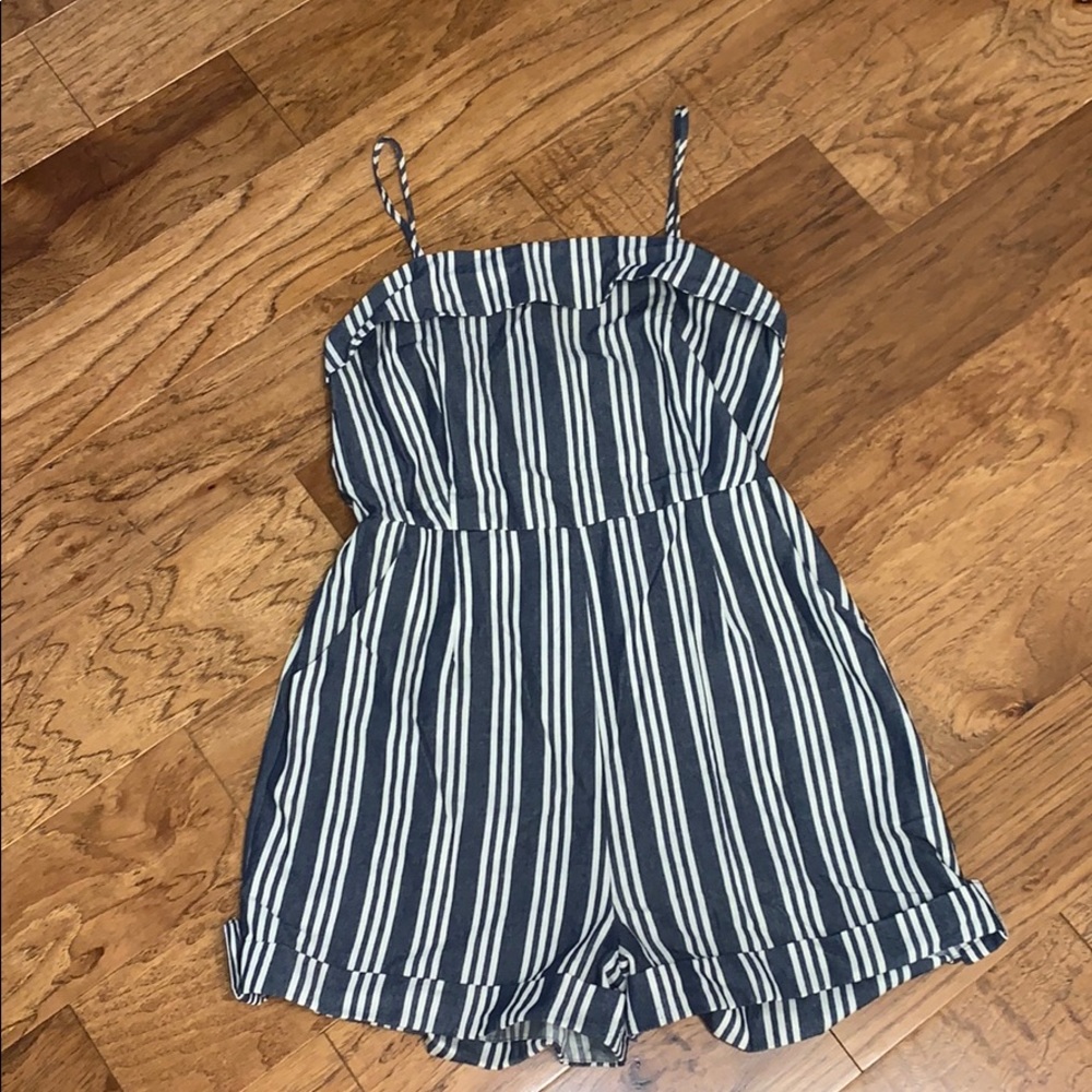 True Craft One-piece romper with pockets